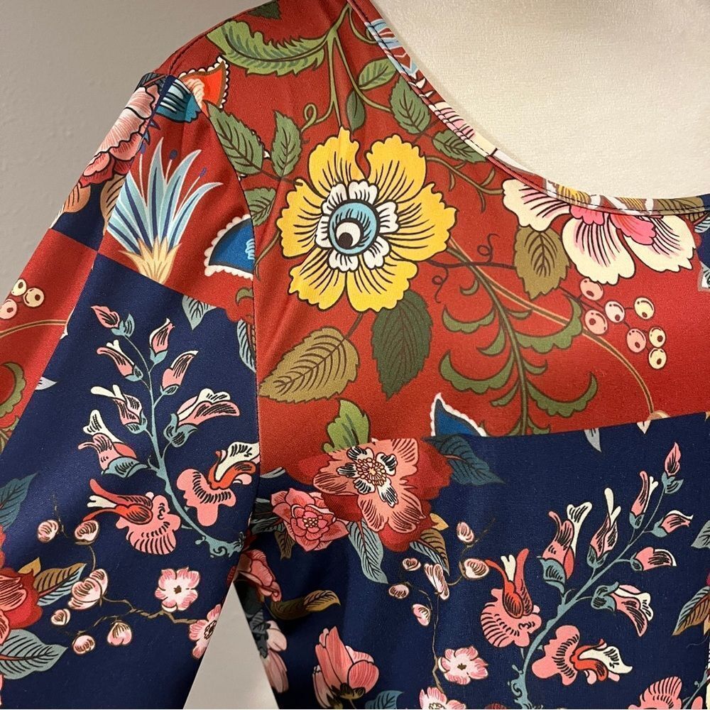 Patchwork Print Floral Rustic Red Long Sleeve Kne… - image 3